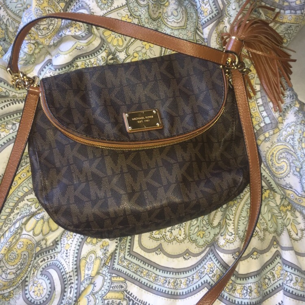 Michael Kors shoulder side hobo purse authentic